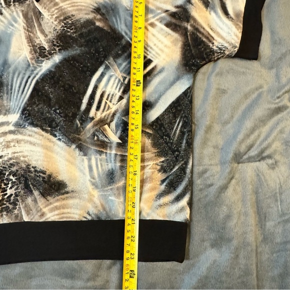 Abstract Print Women's Top
#1115 - Picture 3 of 6